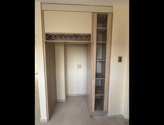 3 BEDROOM FLAT FOR SALE IN SASOLBURG EXT 2